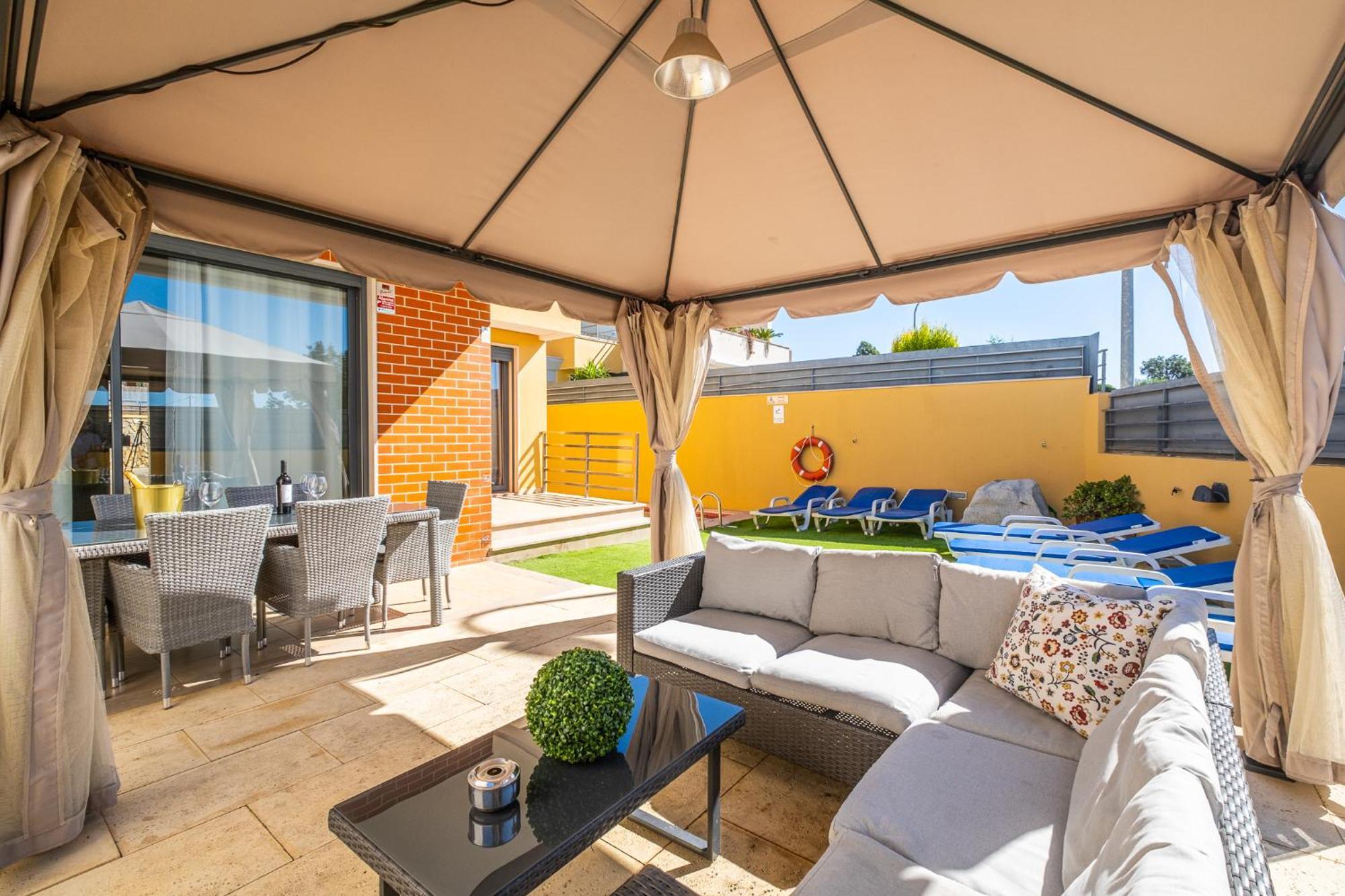 Cozy Villa With Pool And Barbecue Албуфейра Экстерьер фото